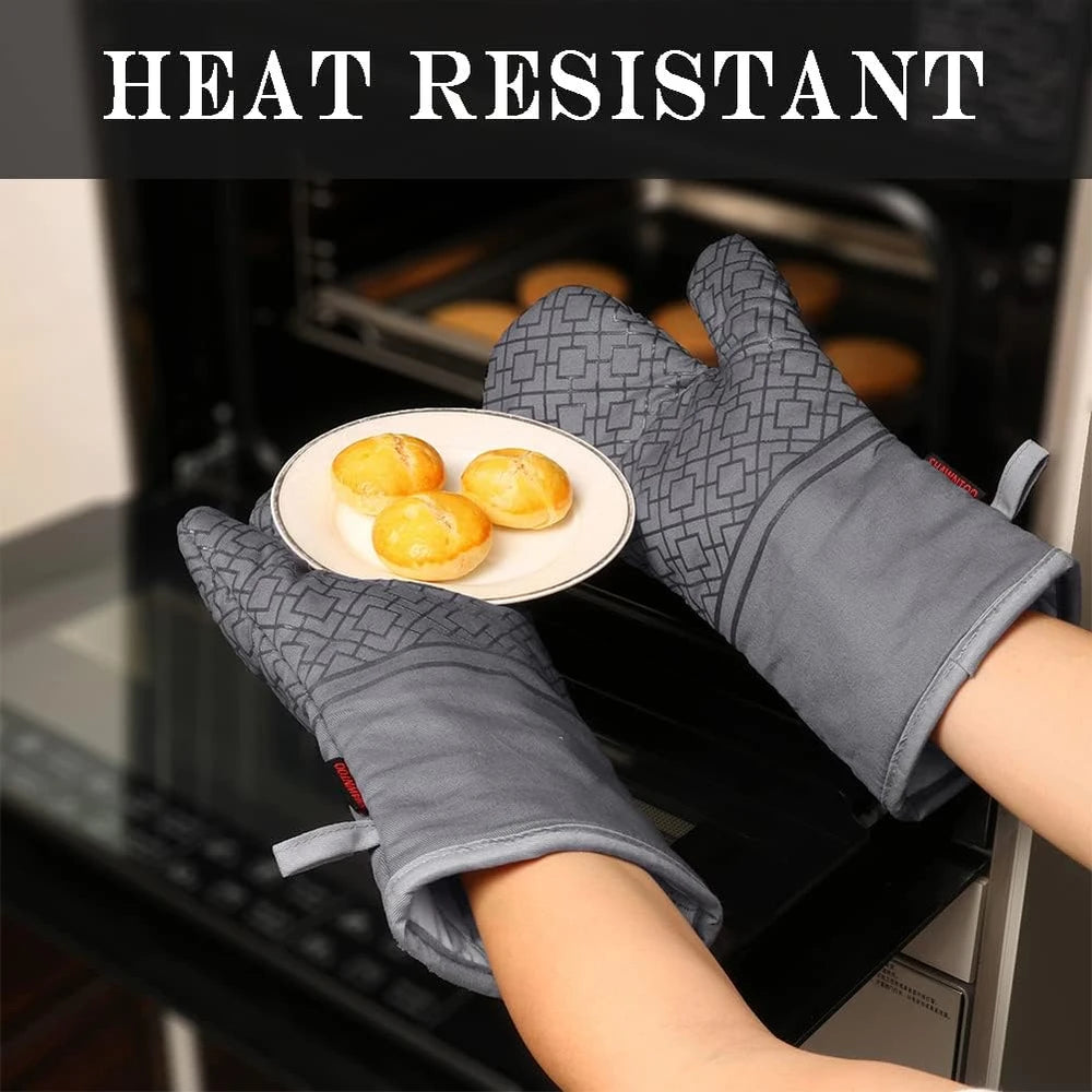 Heat Resistant Kitchen Glove and Potholder Set
